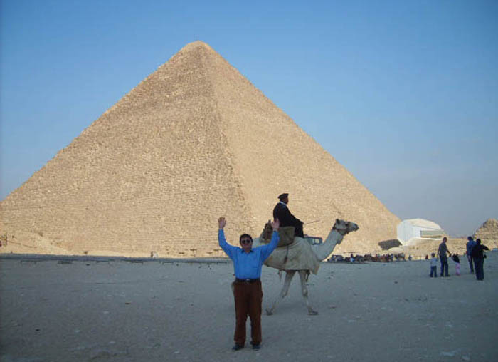 gizapyramidsegypt2007.jpg
